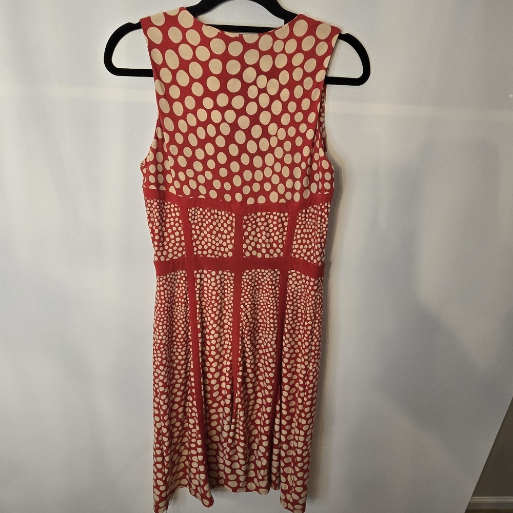 Just TAYLOR Women's Sz 6 sleeveless RED polka dot midi dress  with detail panels - Picture 5 of 7